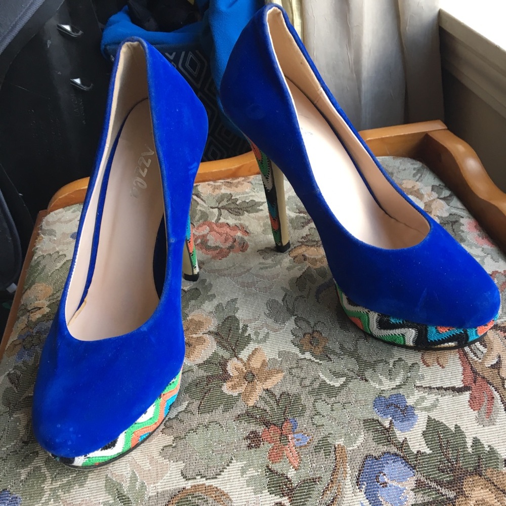 Pazzle Size 5.5 heels Royal Blue